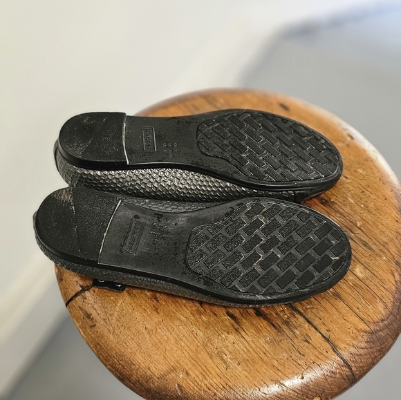 Hunter silver and grey rubber ballet flats, size 5. - Picture 6 of 9